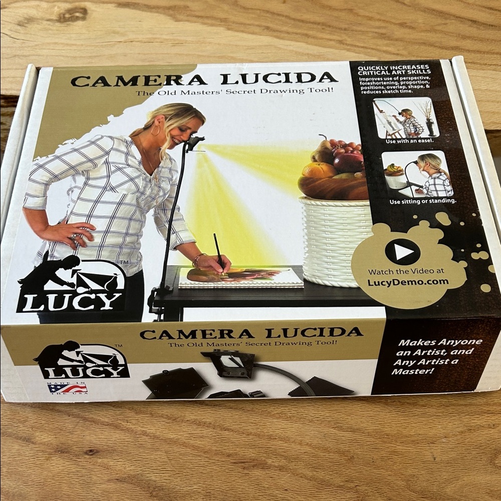 Lucy Camera Lucida Drawing Tool in Black and White